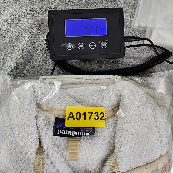 Patagonia Jacket Womens M Cream Raw Linen‎ Re-Tool Snap-T Fleece Pullover Hiking - Picture 11 of 11